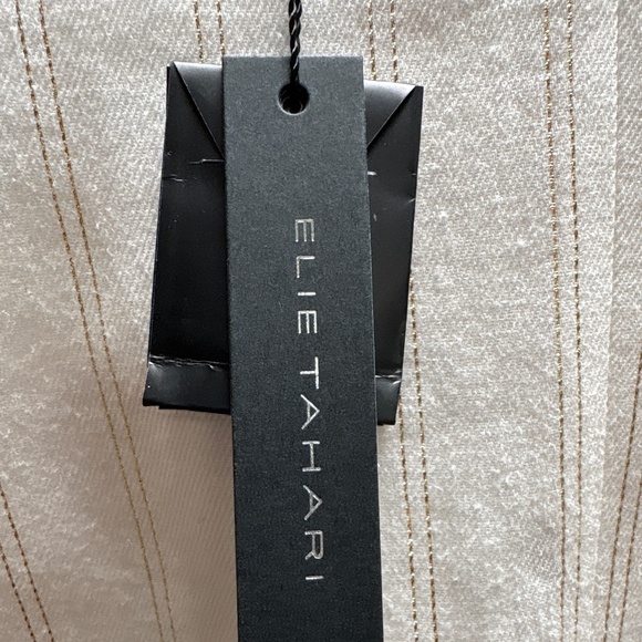 Elie Tahari Winter White Cropped Blazer-Gold Button/Metallic Thread-NWT - Picture 7 of 8